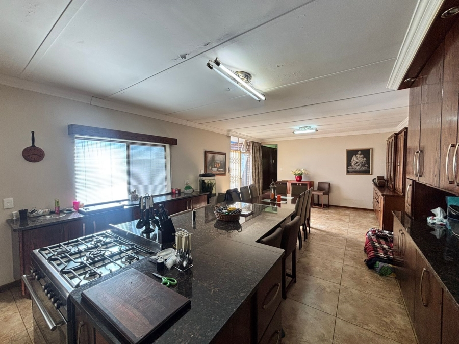 4 Bedroom Property for Sale in Baillie Park North West